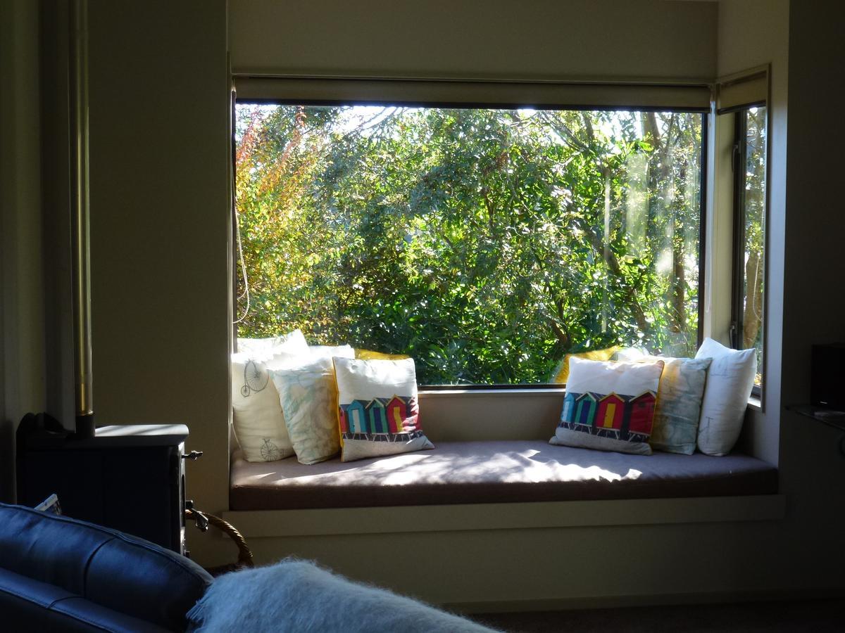 Idyllic Country Garden Guest House Manakau Bagian luar foto